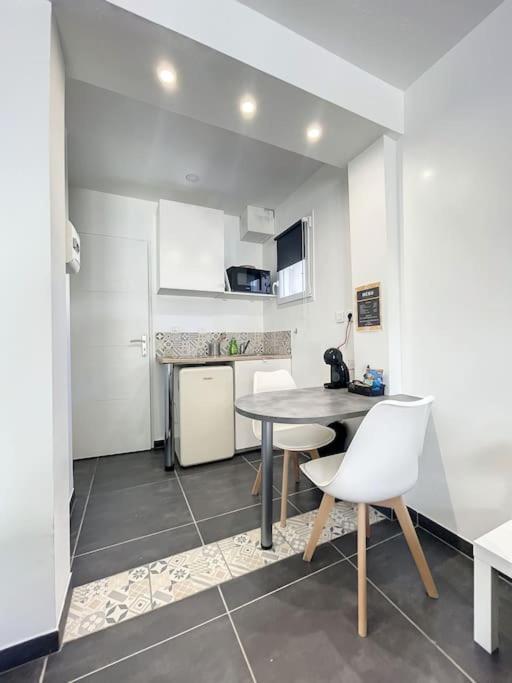 Logement Cosy Cuisine / Terrasse / Bbq Ollioules Εξωτερικό φωτογραφία