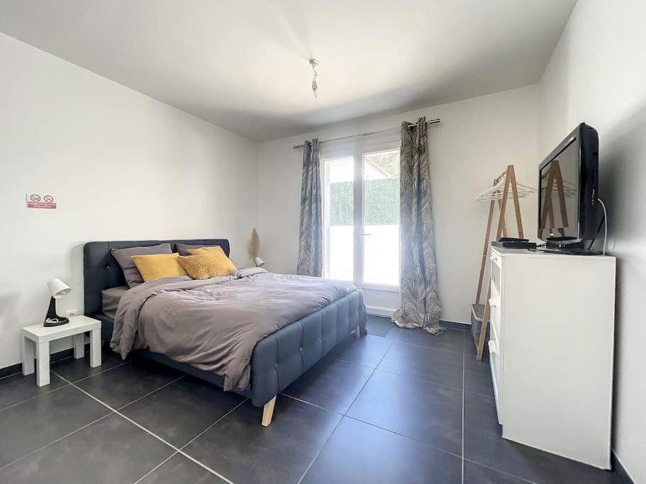 Logement Cosy Cuisine / Terrasse / Bbq Ollioules Εξωτερικό φωτογραφία